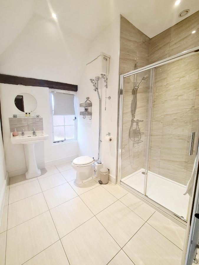 The Harvard Inn Сток Экстерьер фото