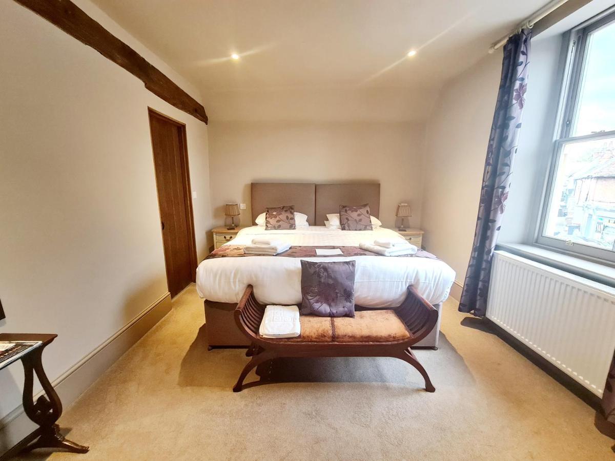 The Harvard Inn Сток Экстерьер фото