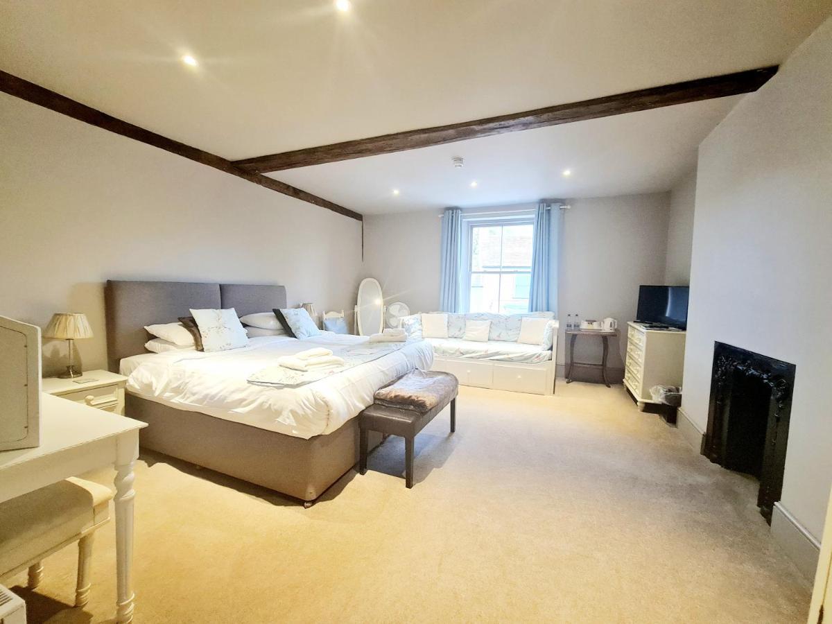 The Harvard Inn Сток Экстерьер фото