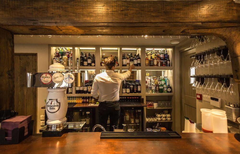The Harvard Inn Сток Экстерьер фото