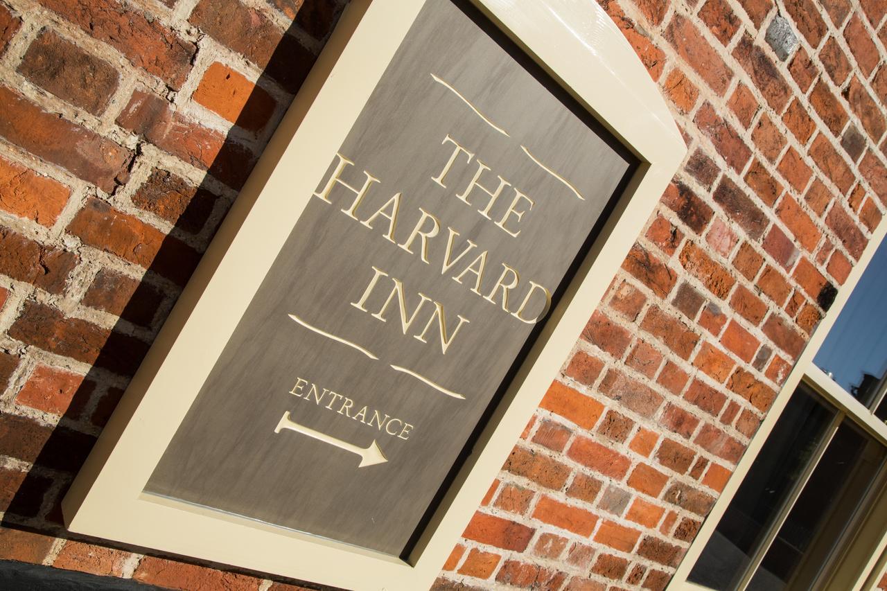 The Harvard Inn Сток Экстерьер фото