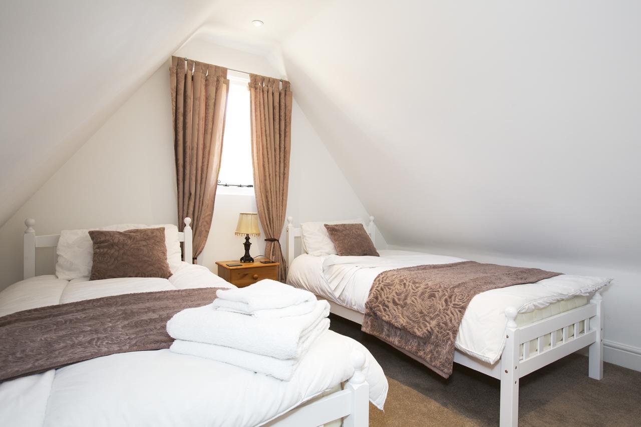 The Harvard Inn Сток Экстерьер фото